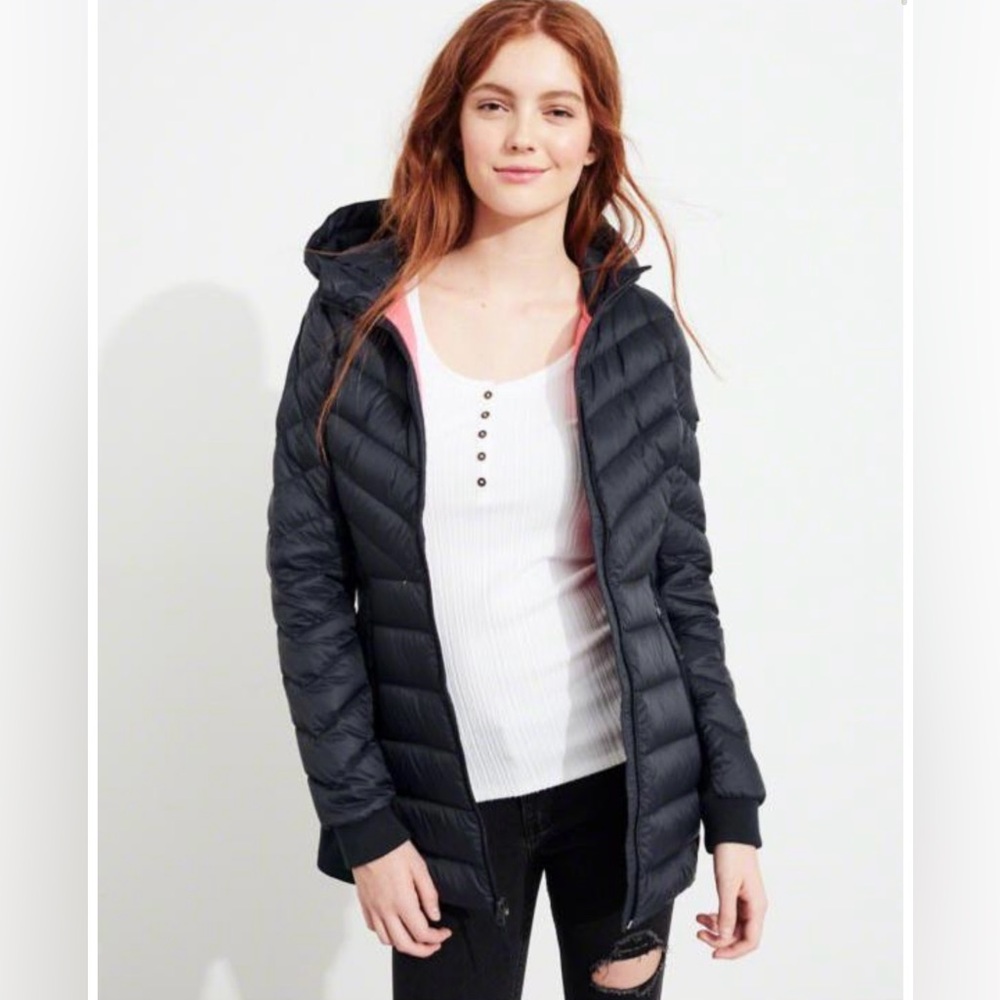 HOLLISTER'S ULTIMATE DOWN COLLECTION light weight Jacket